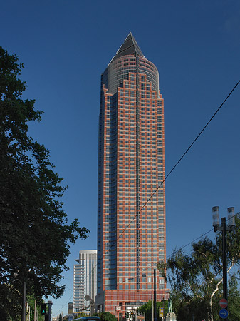 Fotos Messeturm vor Kastor