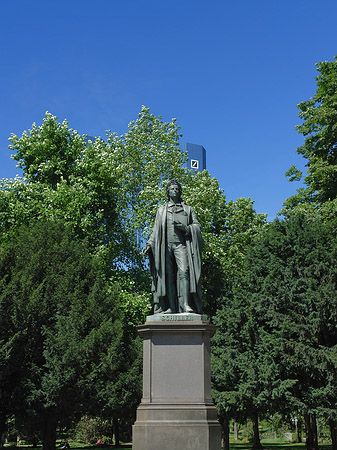 Foto Statue von Schiller - Frankfurt am Main