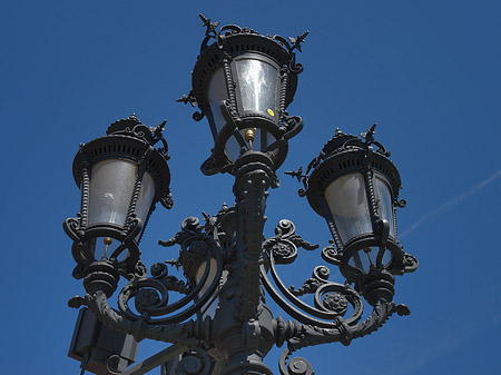 Laterne auf Opernplatz Fotos