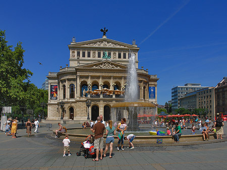 Fotos Alte Oper mit Brunnen | Frankfurt am Main