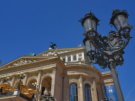 Foto Alte Oper mit Laterne - Frankfurt am Main