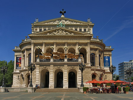 Fotos Alte Oper mit Schirmen | Frankfurt am Main