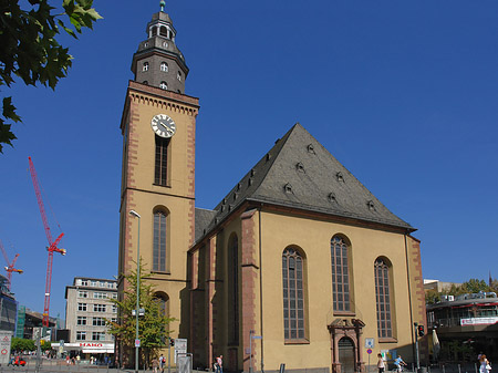 Fotos Katharinenkirche mit Straße