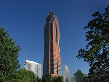 Fotos Messeturm mit Ludwig-Erhard-Anlage | Frankfurt am Main