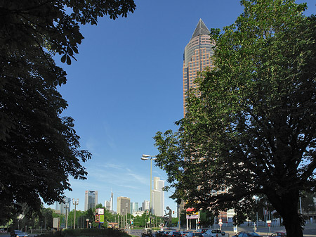 Foto Messeturm mit Skyline - Frankfurt am Main