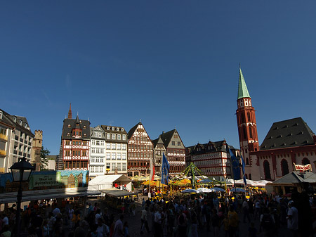 Römerberg mit Nikolaikirche Foto 