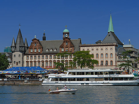 Foto Saalhof mit Schiff