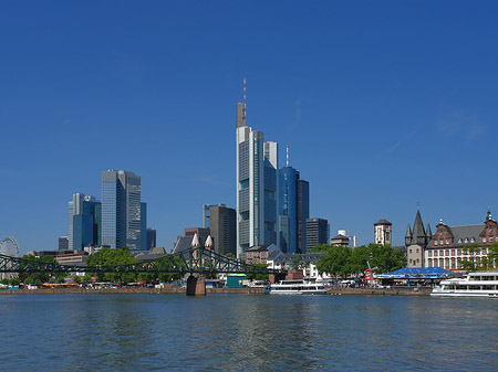 Fotos Skyline von Frankfurt mit Saalhof