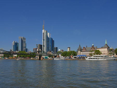 Fotos Skyline von Frankfurt mit Saalhof